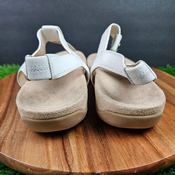 Vionic Brea Sandals Womens Size 9.5 White Slingback Comfort Orthotic T-Strap - Picture 3 of 11